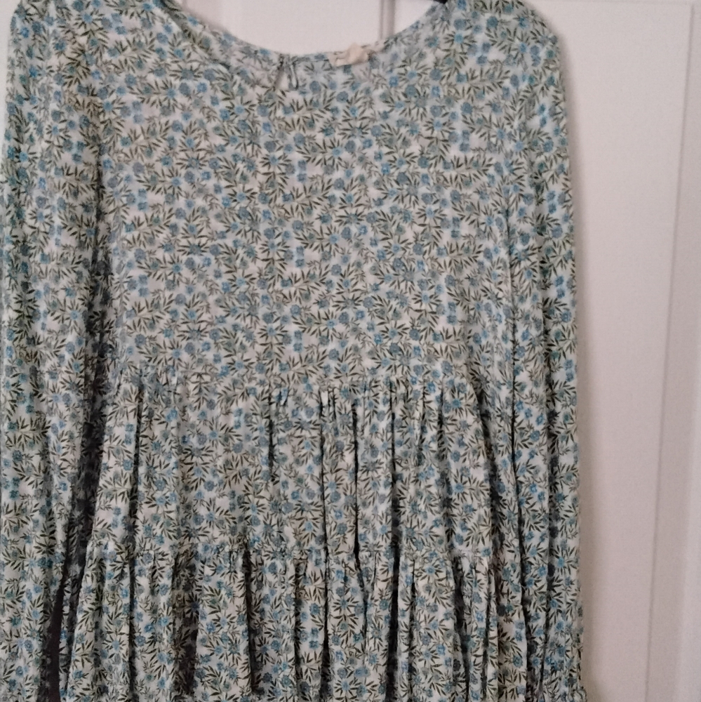 Ladies Ruffled Blouse - Picture 2 of 11